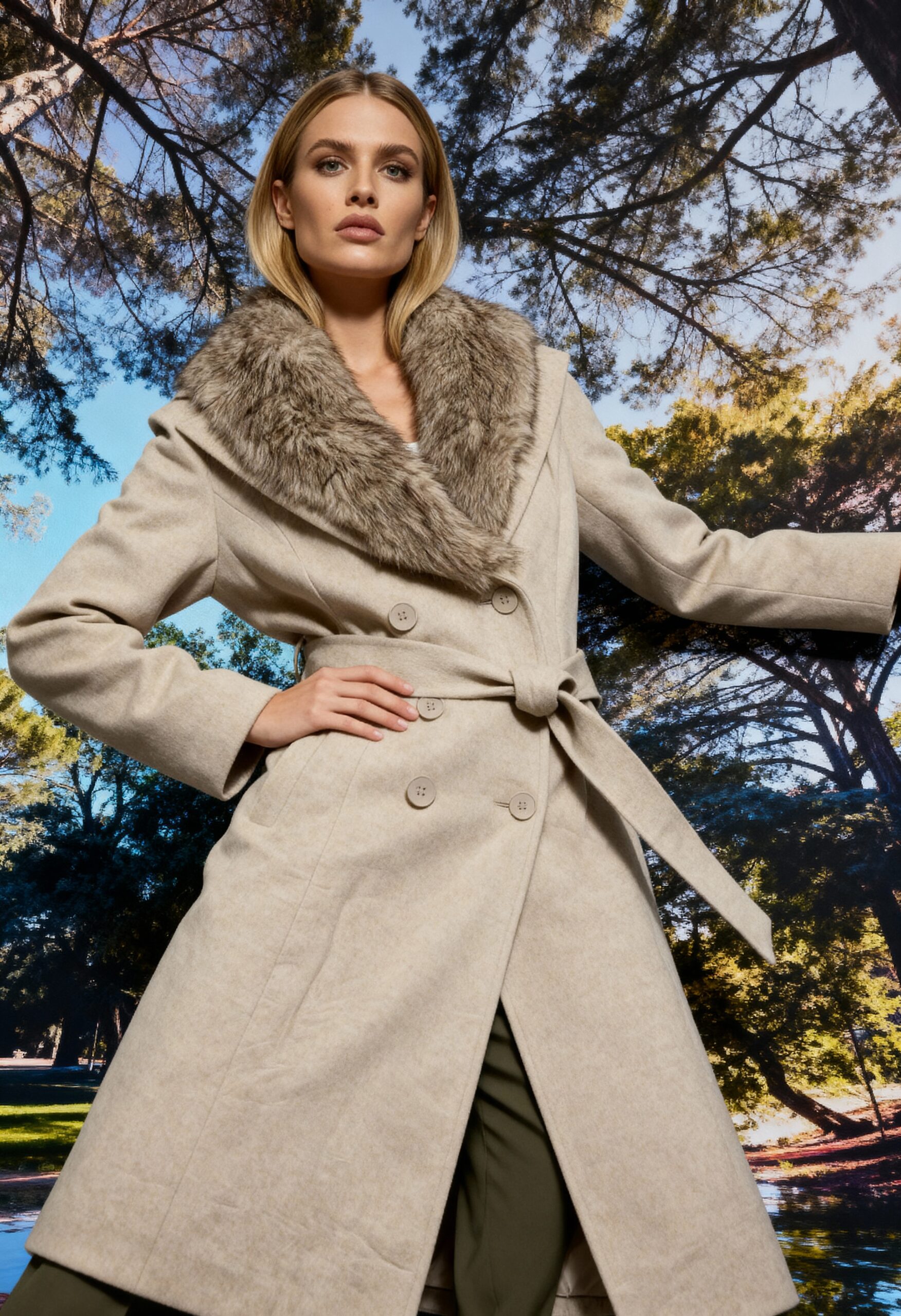 ABRIGO PAÑO DETALLE PELO